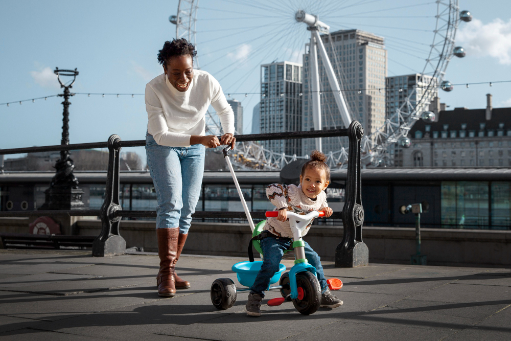 Triciclo vs Scooter ¿Cuál es mejor para un niño pequeño?